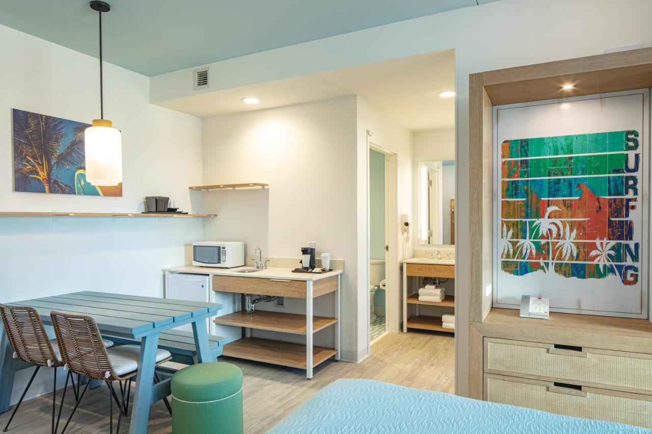 Two-Bedroom Suite Includes Early Park Admission*,1030643152:JPEG