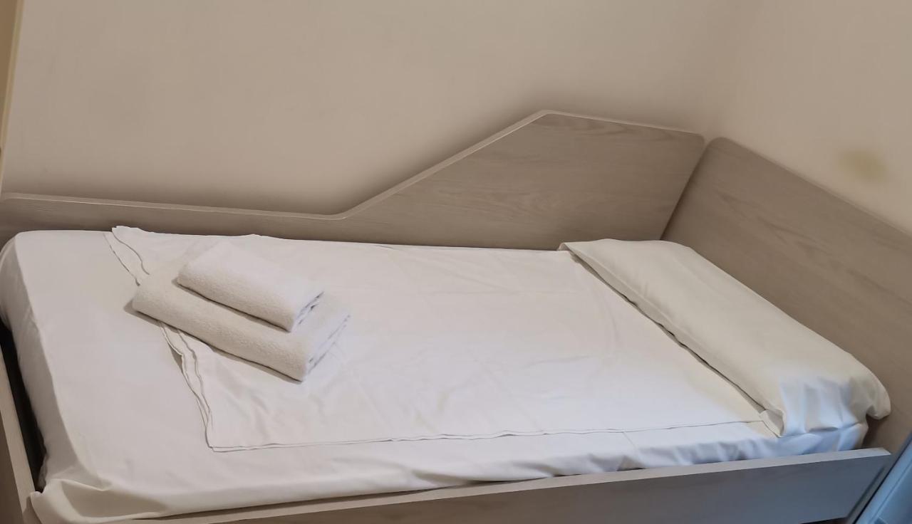 Habitación Individual - Anexo