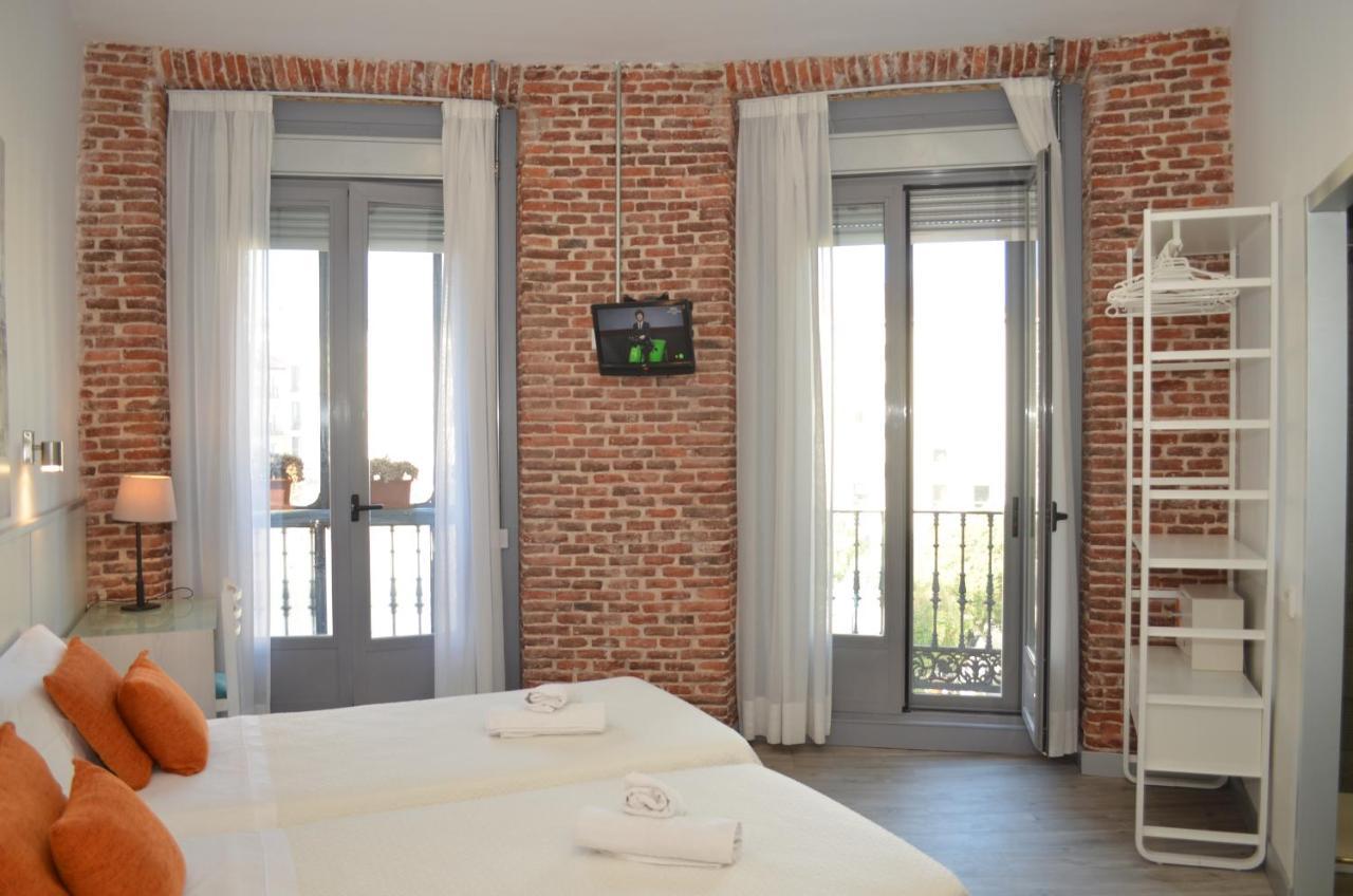 Doppel-/Zweibettzimmer mit Stadtblick