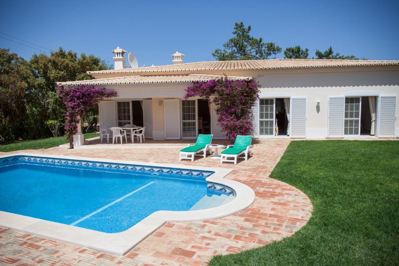 Villa Independiente con 3 dormitorios y piscina privada