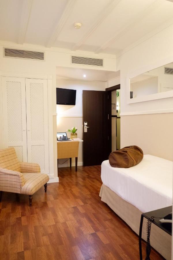 Single Room