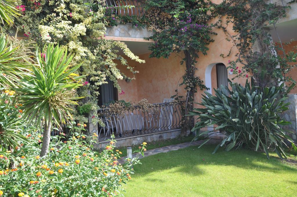 Studio (2 Adults)