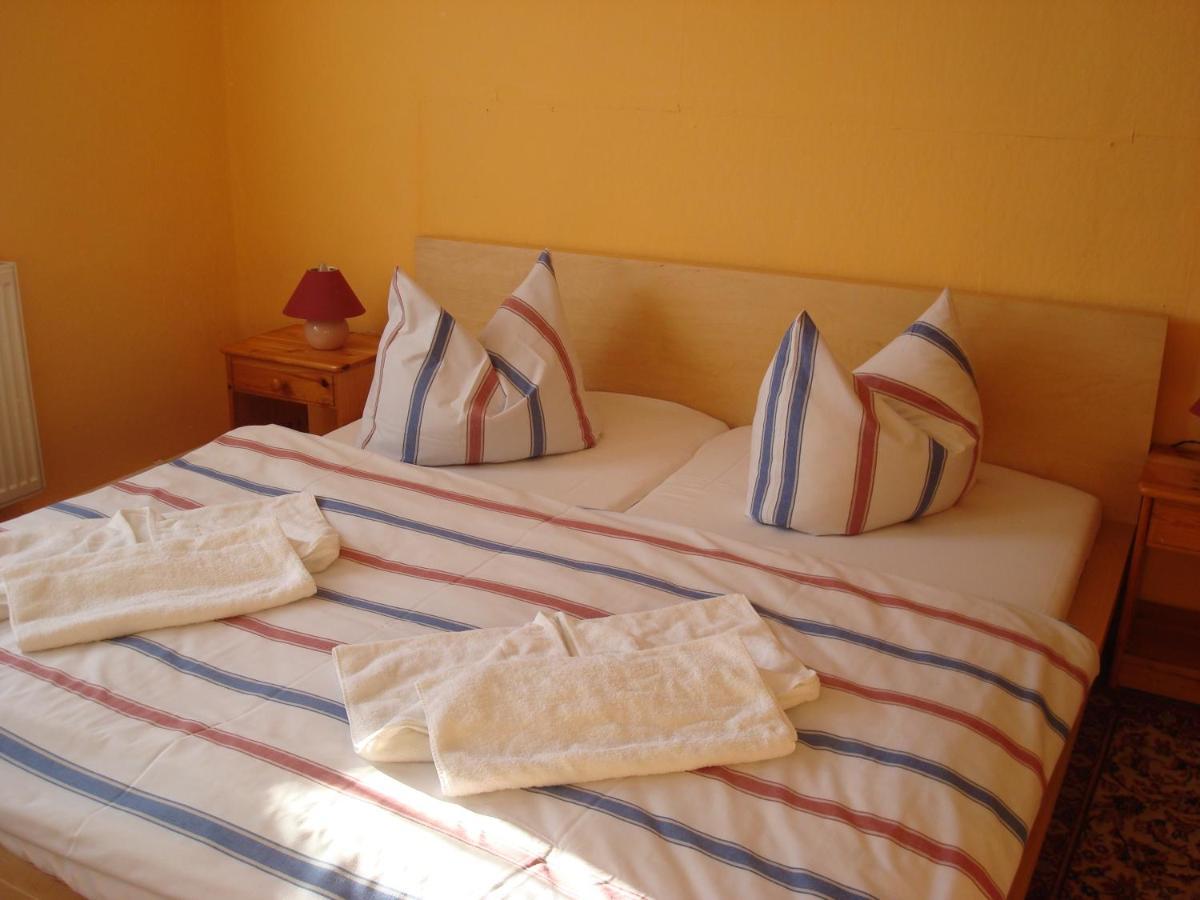Doppelzimmer mit Gemeinschaftsbad