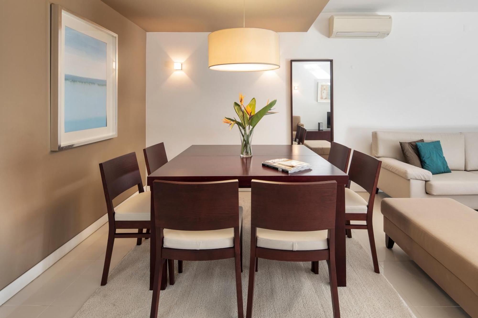 Standard Three-Bedroom Apartment with Balcony,1012286419:JPEG