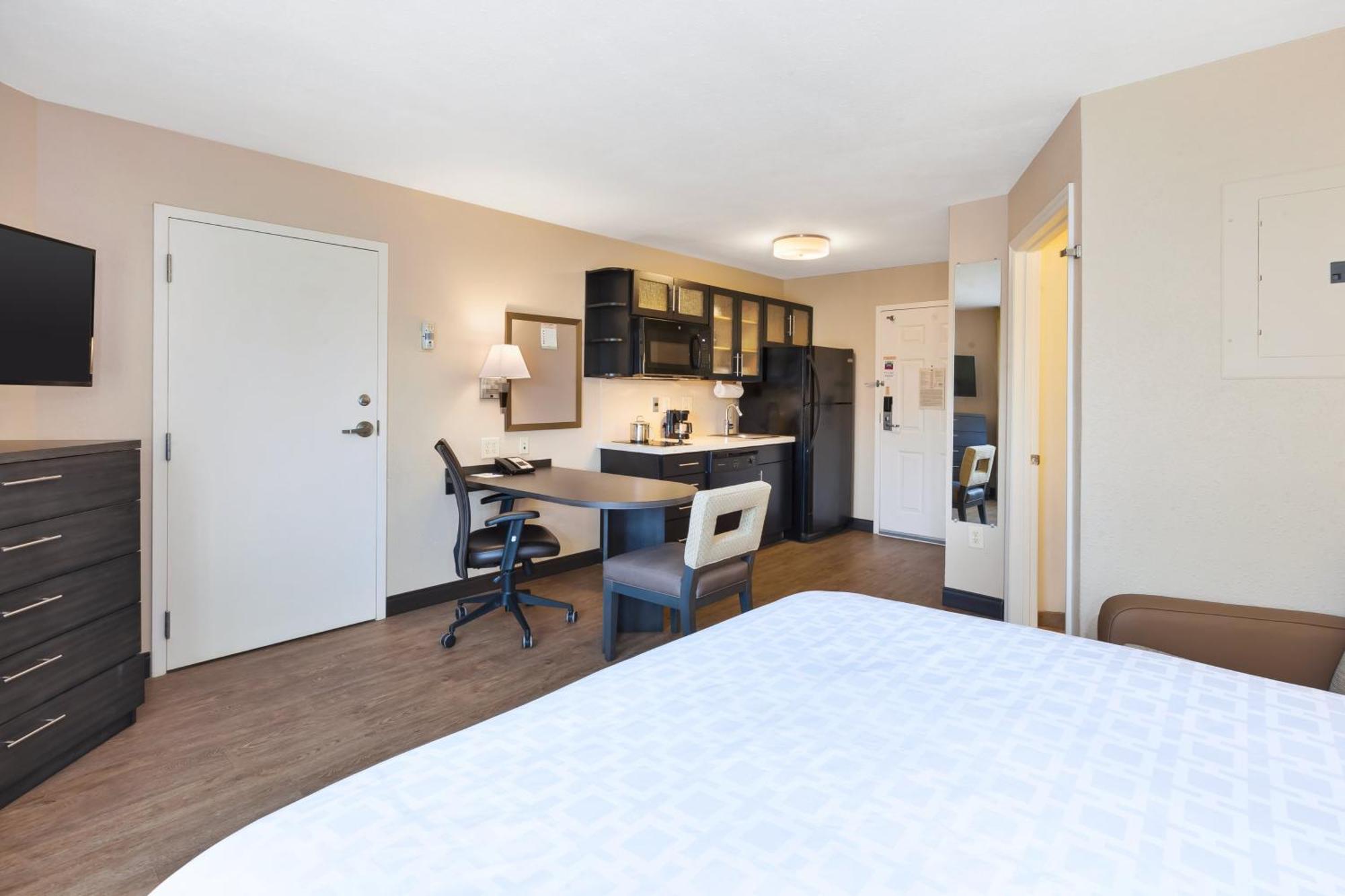 Studio Suite,1443651592:JPEG