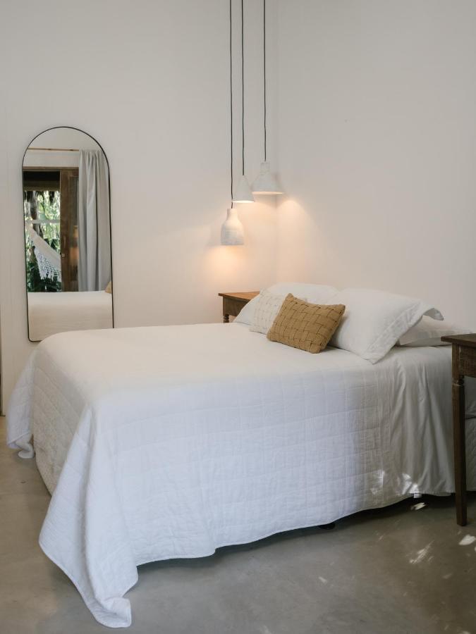 Quarto Queen com Vista Jardim