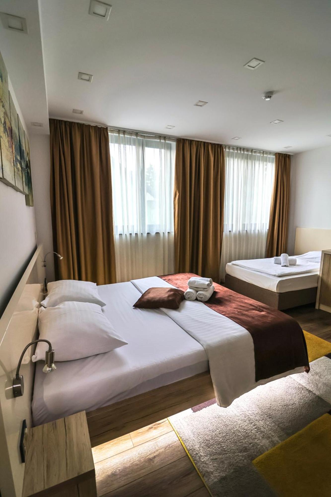 Standard Triple Room,1523707225:JPEG