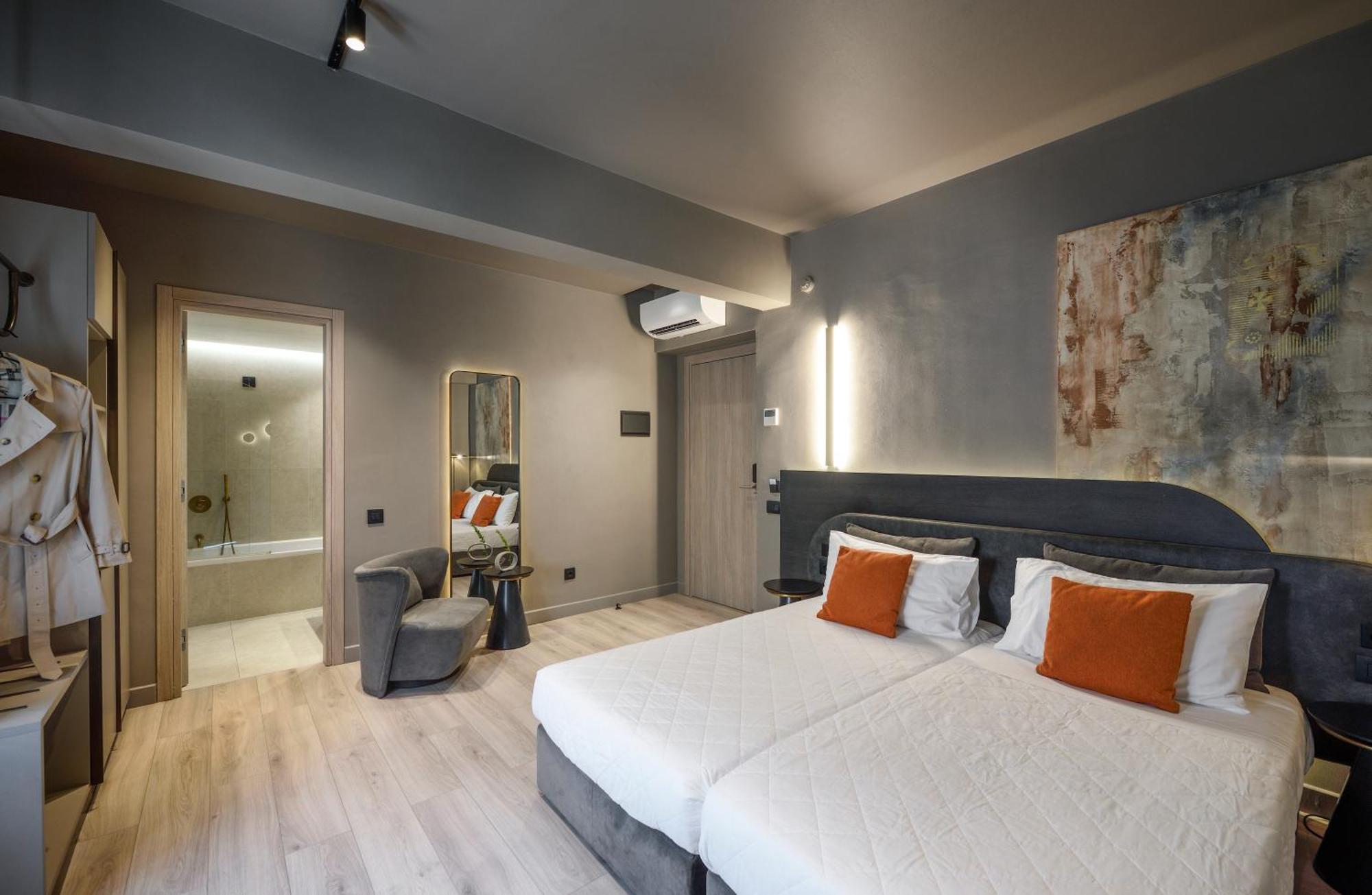 Twin Room,1574701445:JPEG
