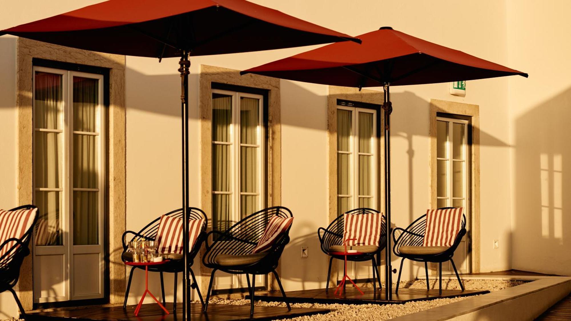 Quarto com Cama de Casal ou 2 de Solteiro e Terraço