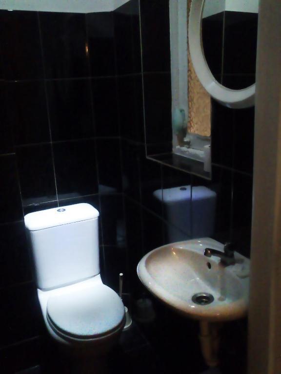 Quarto Twin Standard com Casa de Banho Partilhada