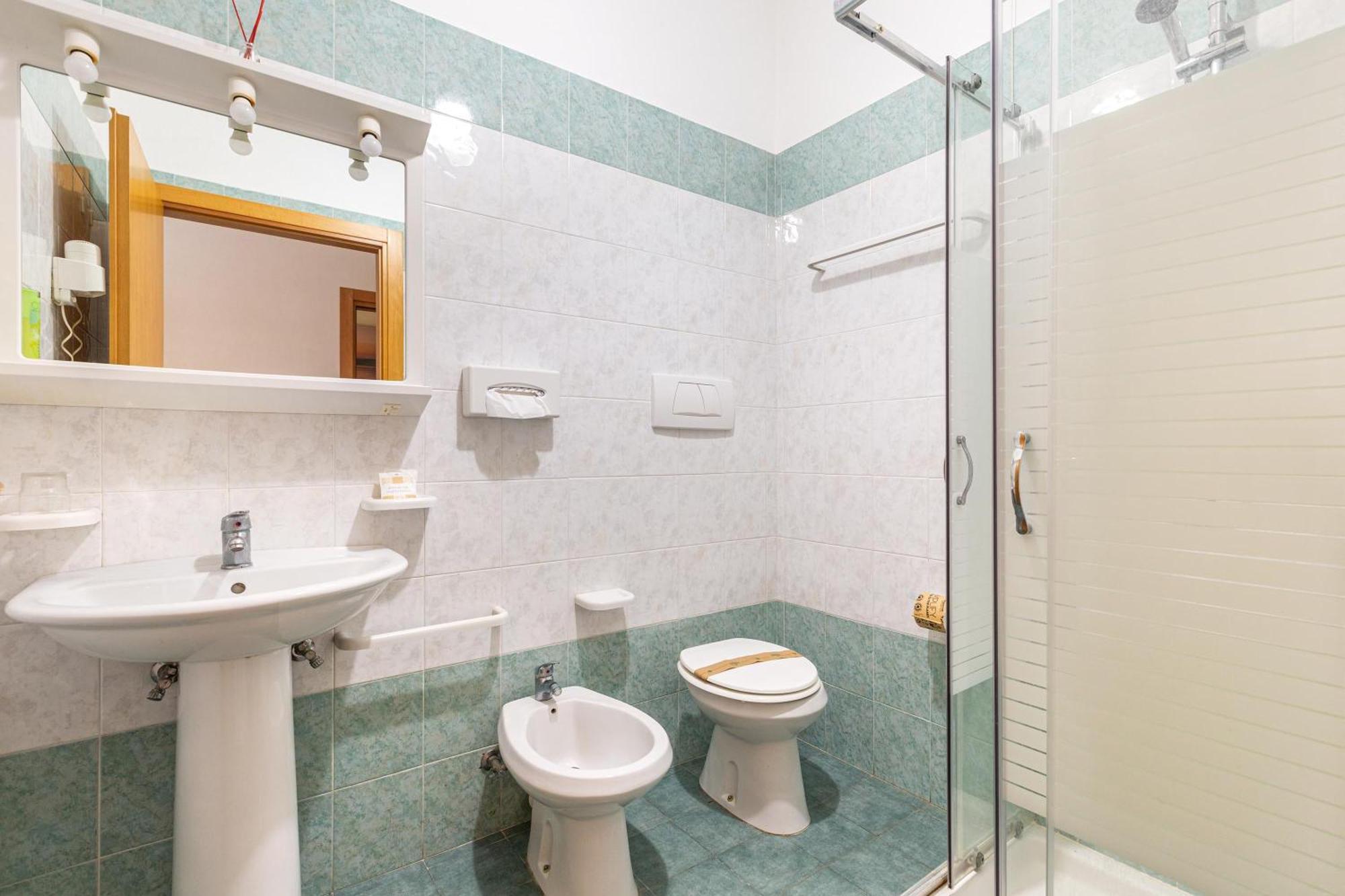 Deluxe Dreibettzimmer mit Meerblick