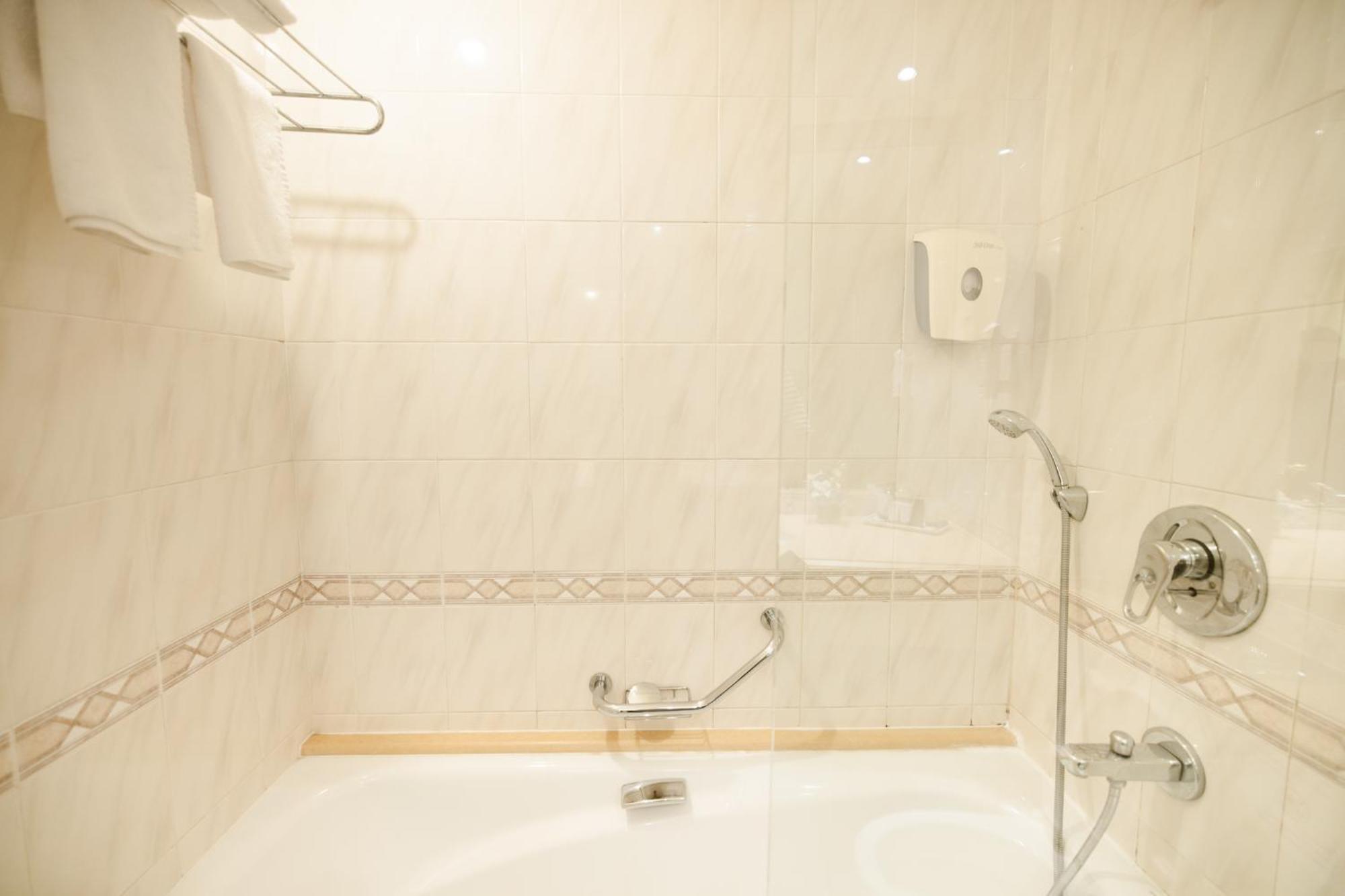 Deluxe Suite,1607660060:JPEG