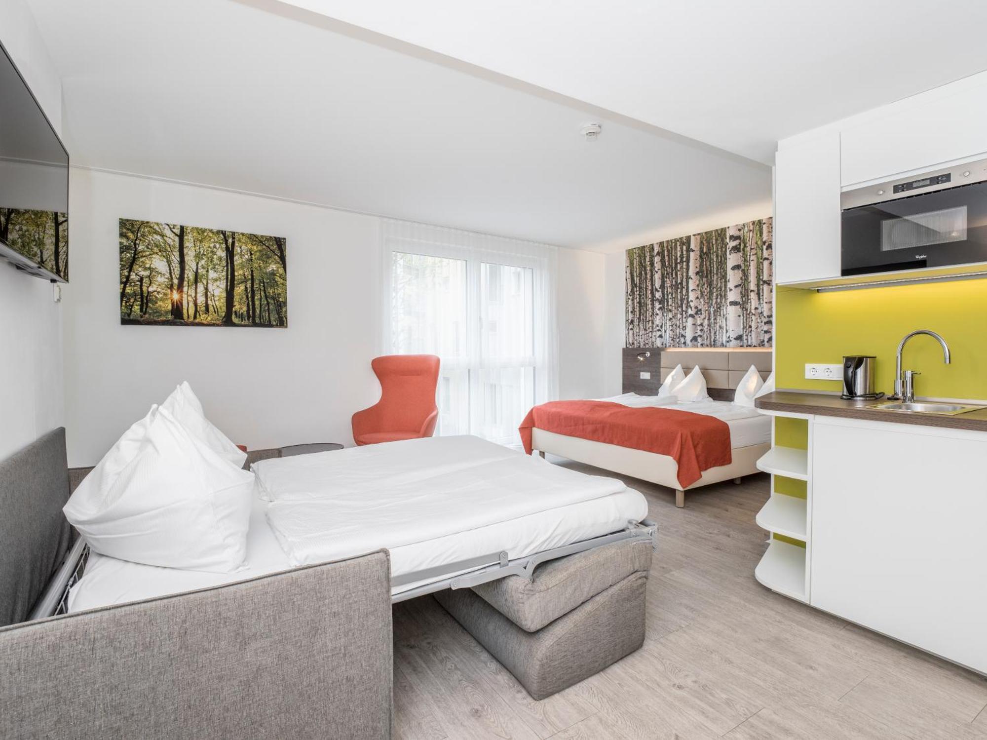 Deluxe Double or Twin Room with Balcony