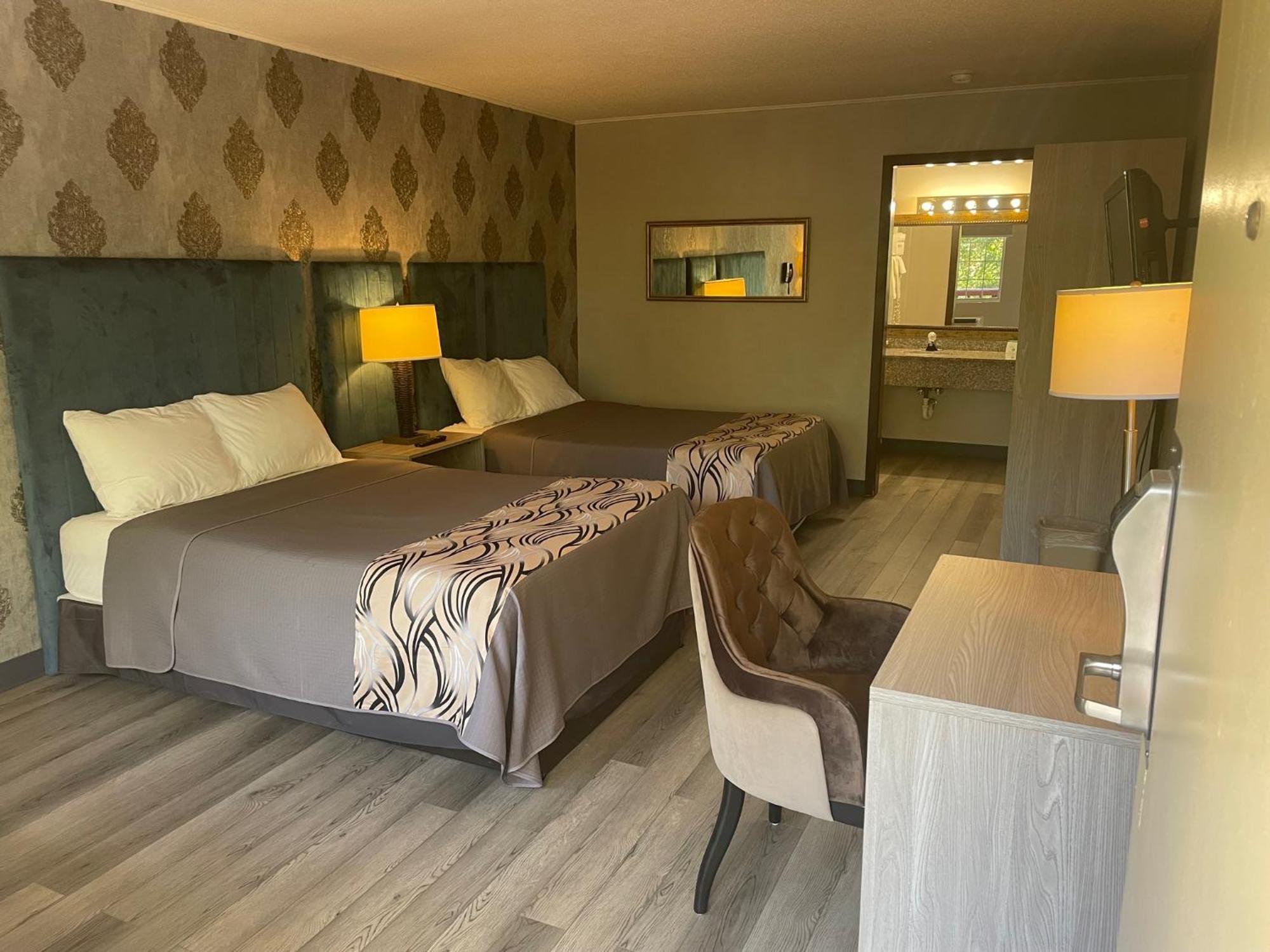 Double Room with Two Double Beds - Non-Smoking