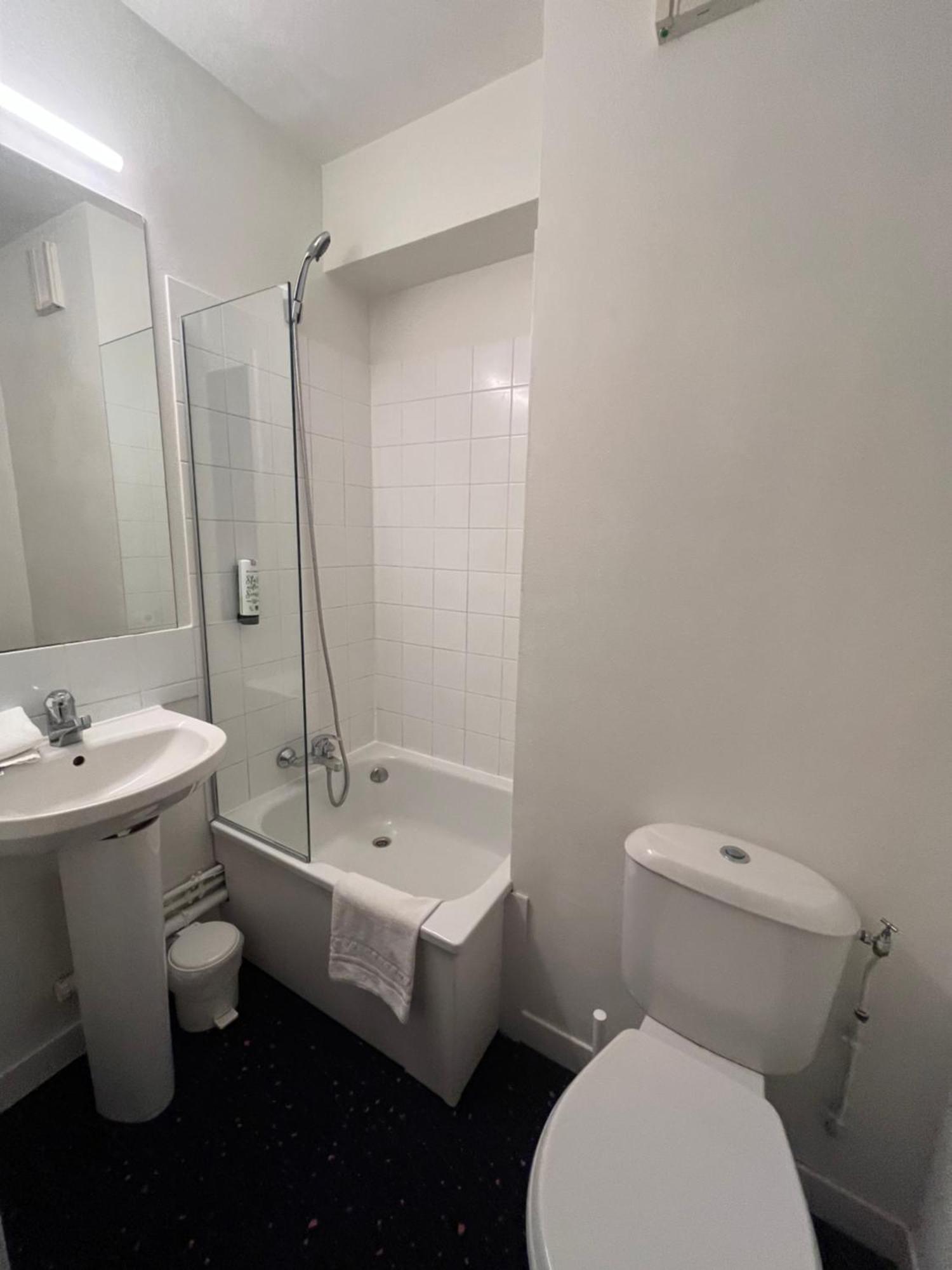 Standard Single Room,1644403147:JPEG