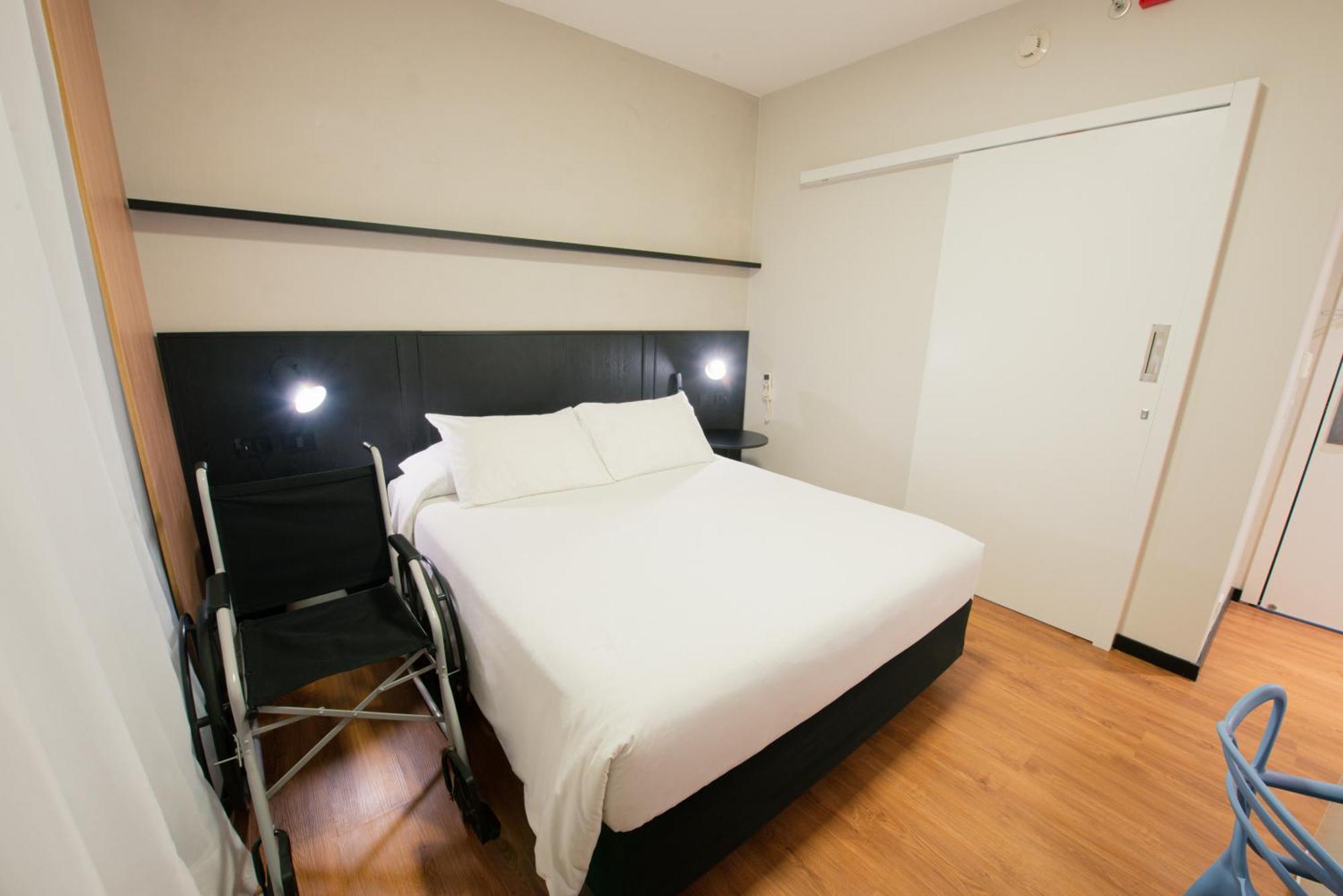Adapted Standard Double Room