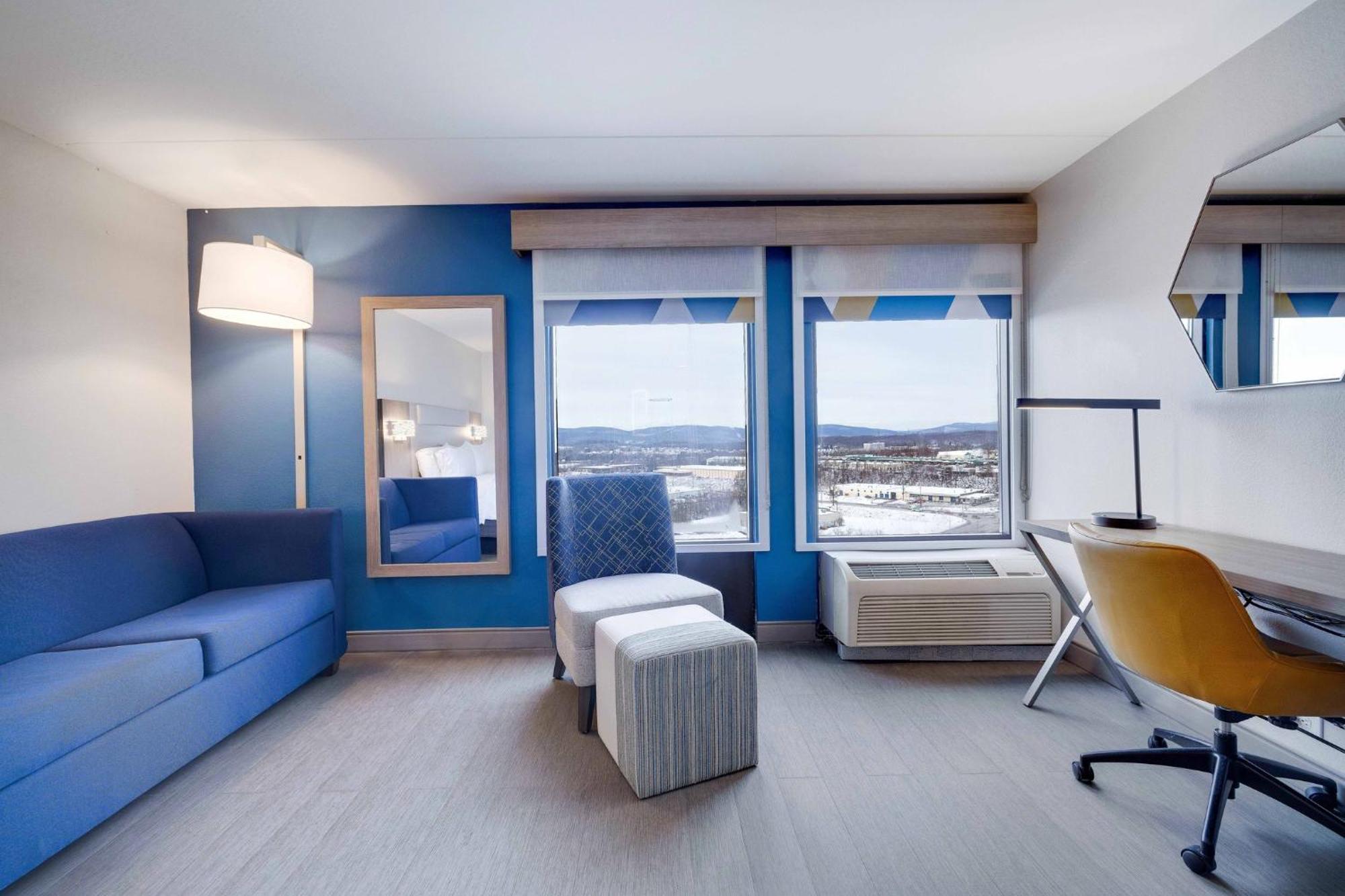King Suite with Sofa Bed