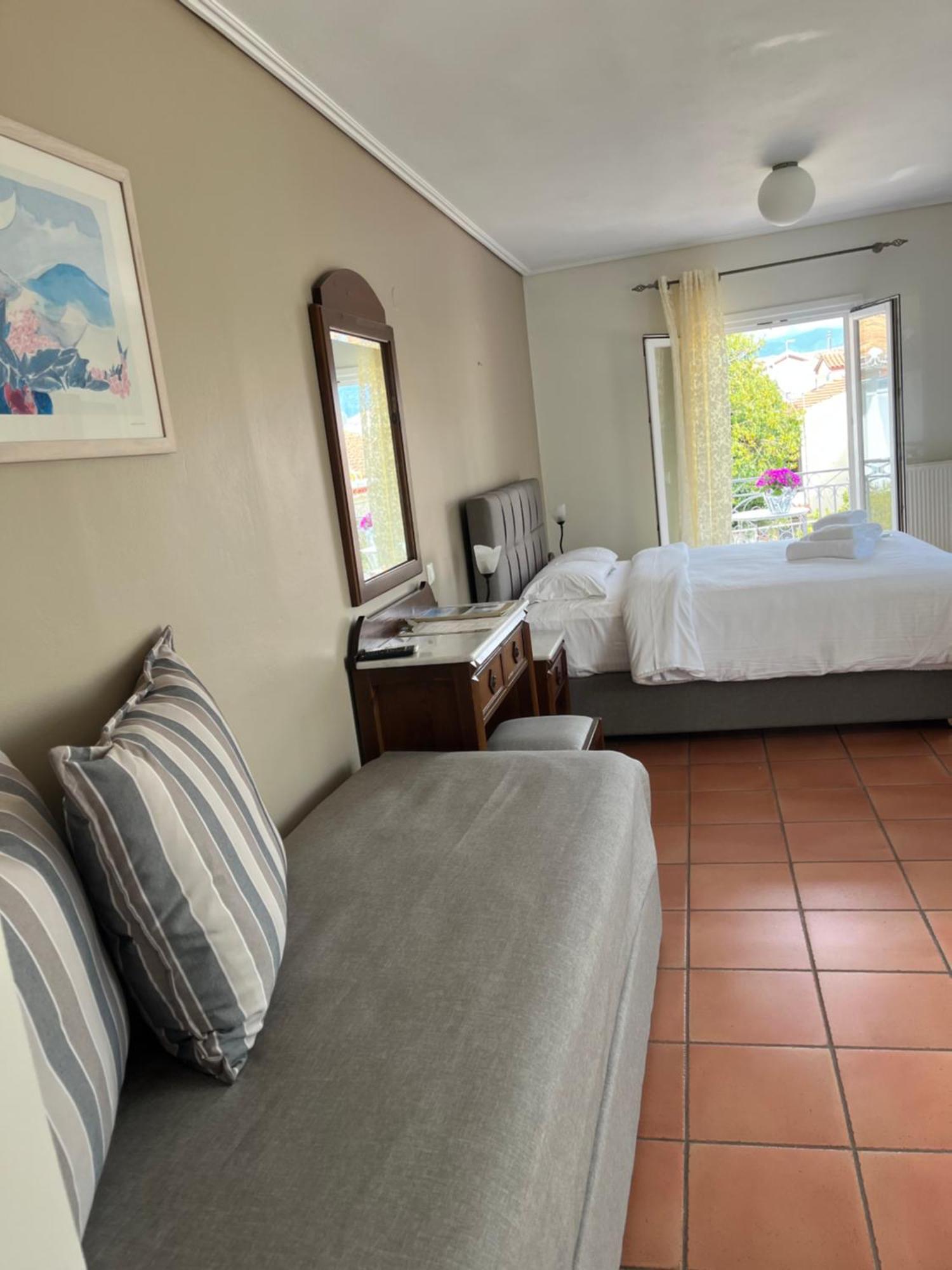 Superior King Room