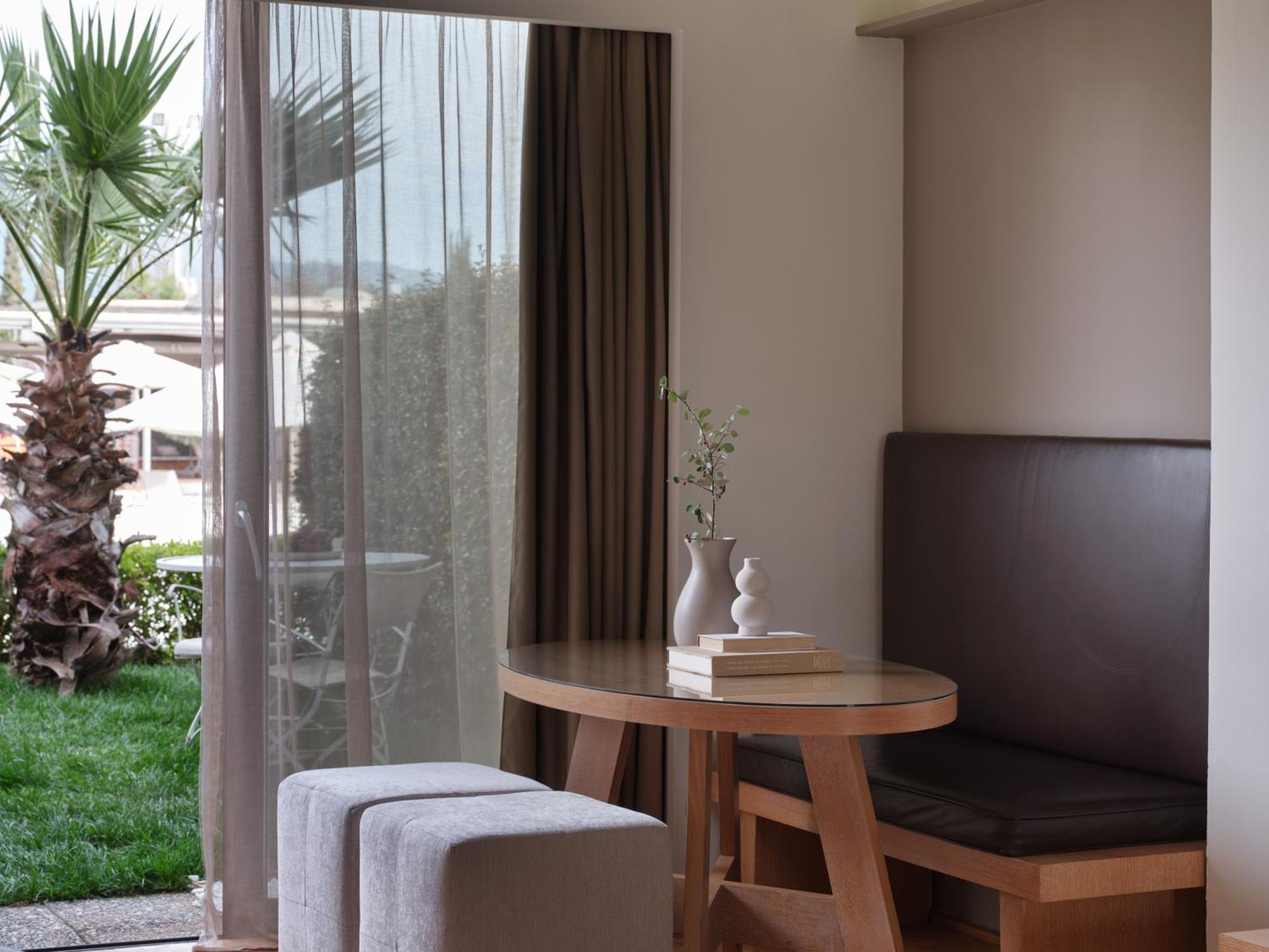 Junior Suite met Uitzicht op het Zwembad