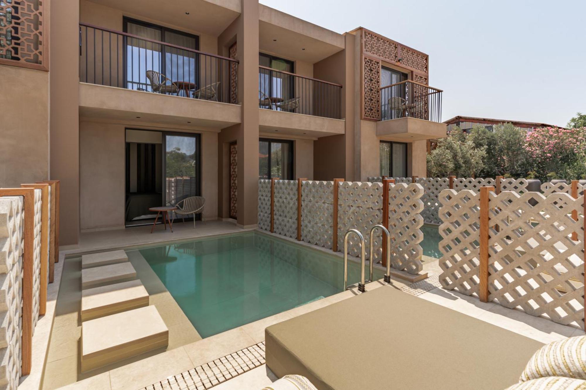 Superior Double or Twin Room with private pool