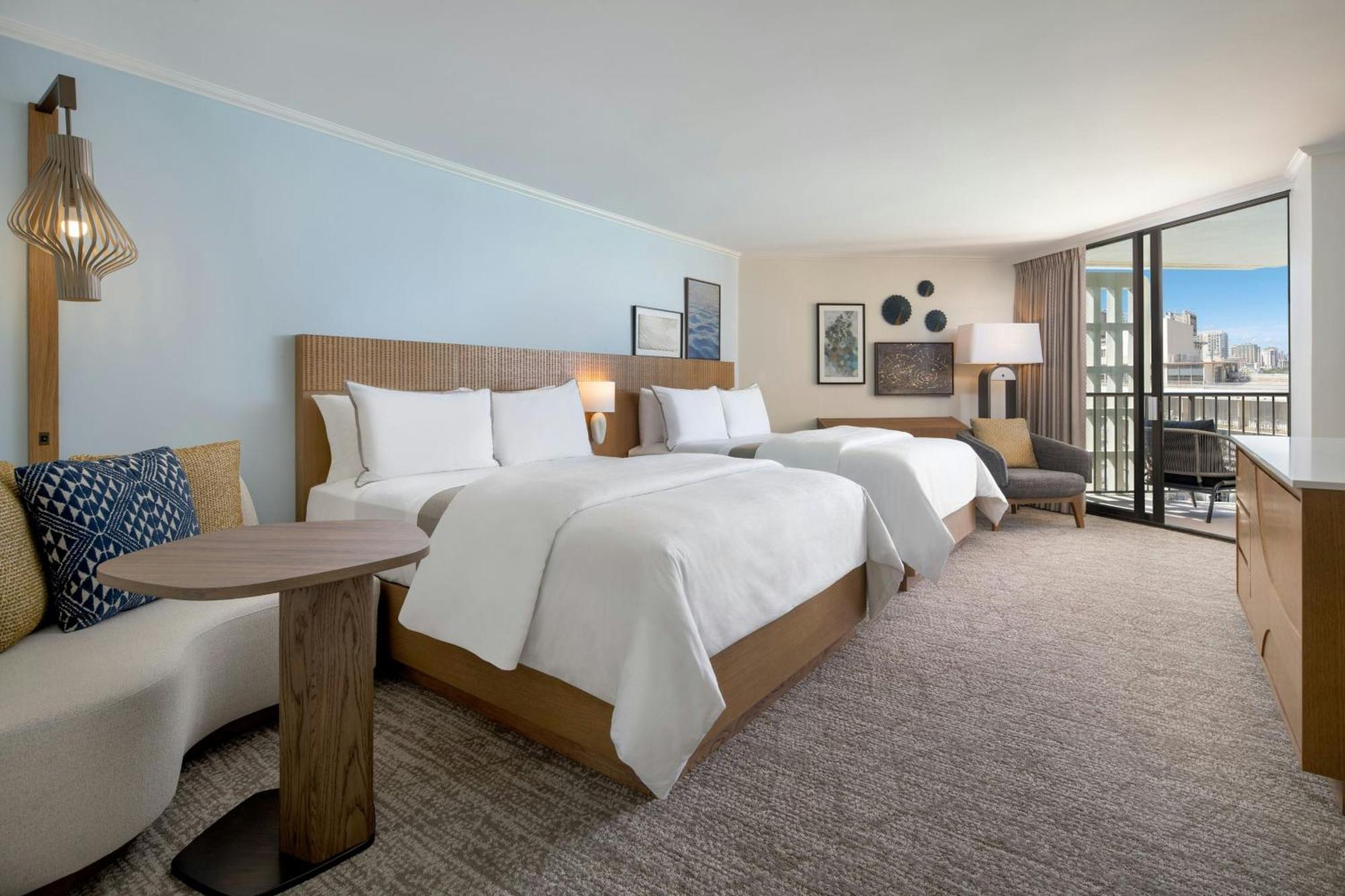 Newly Renovated Tower City, Larger Guest room, 2 Double, City view