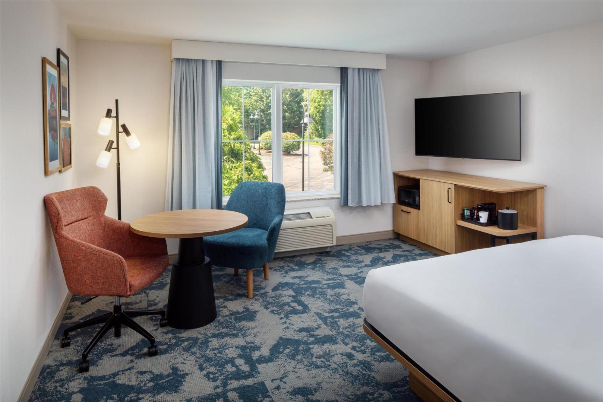 King Room with King Bed - Non-Smoking,1697851184:JPEG