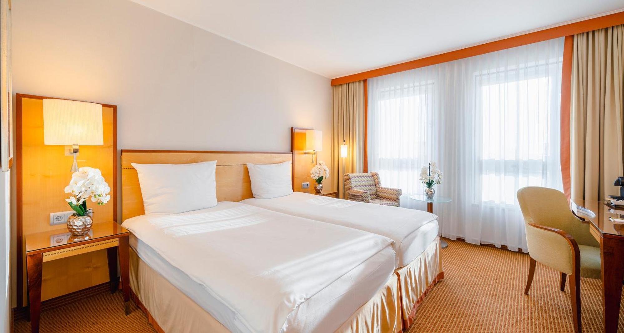 Twin Room,1722898977:JPEG