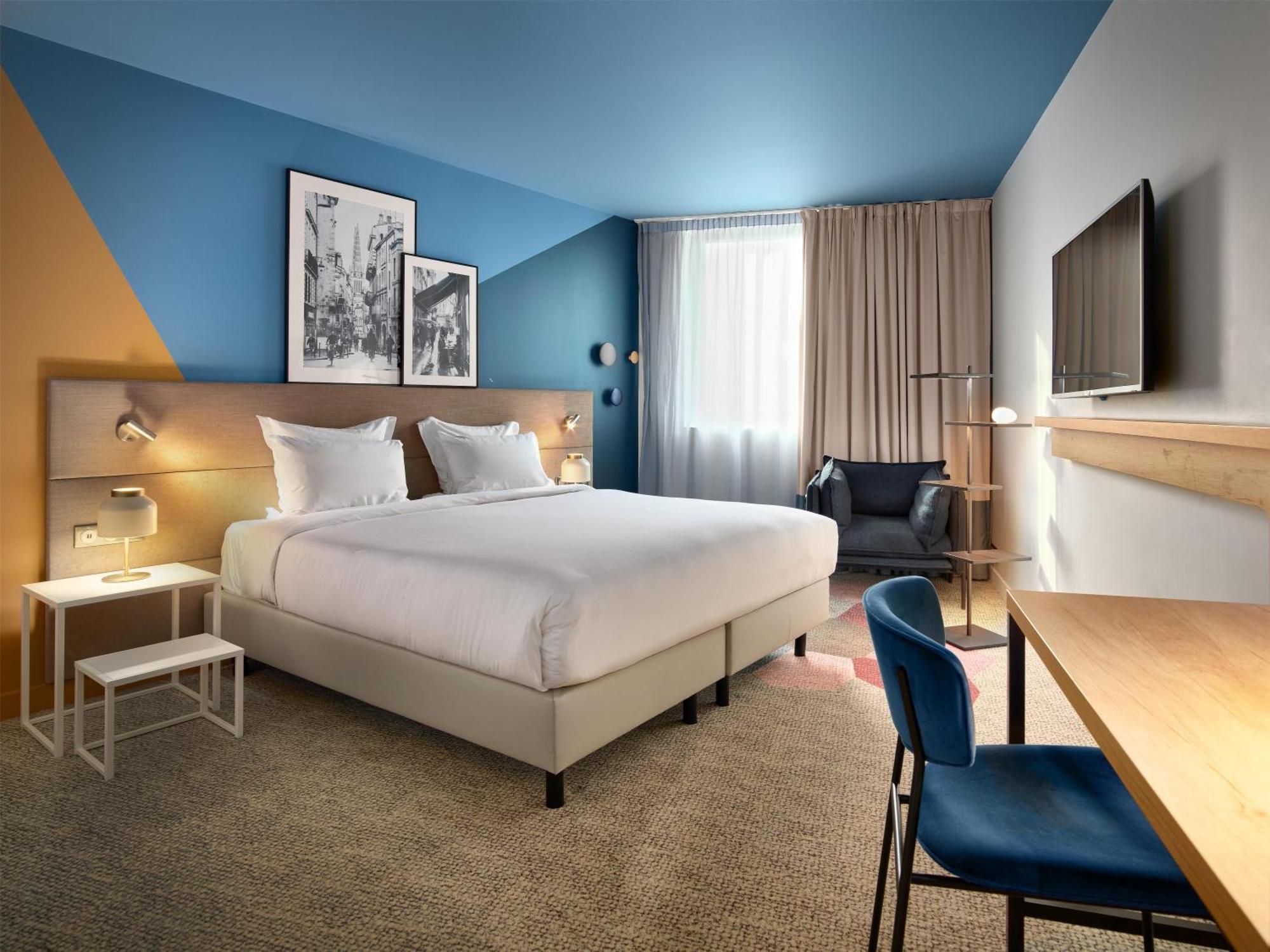 Superior Room,1739520538:JPEG