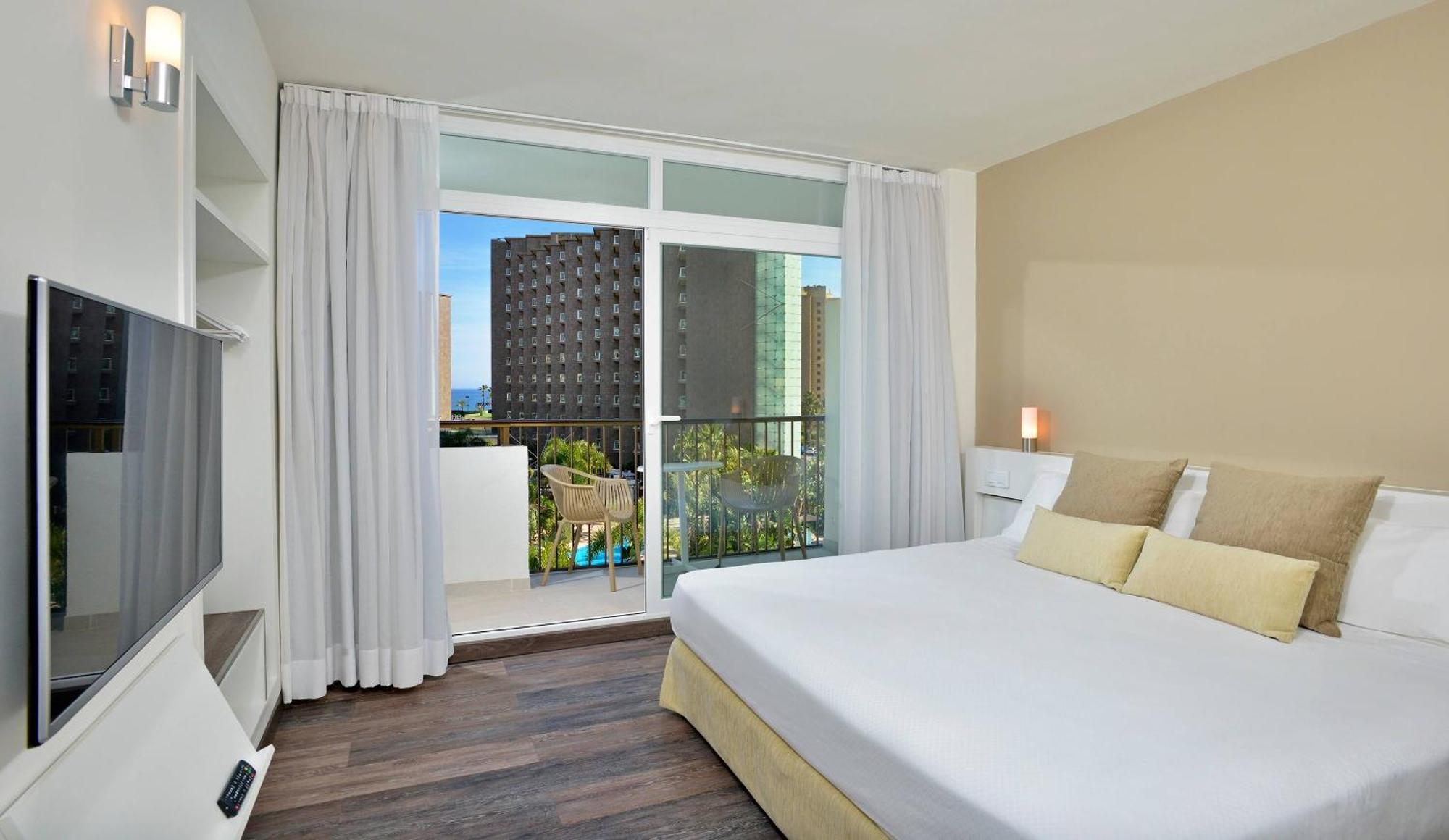 Sol Family Suite (2 Adults + 2 Children),1765811246:JPEG
