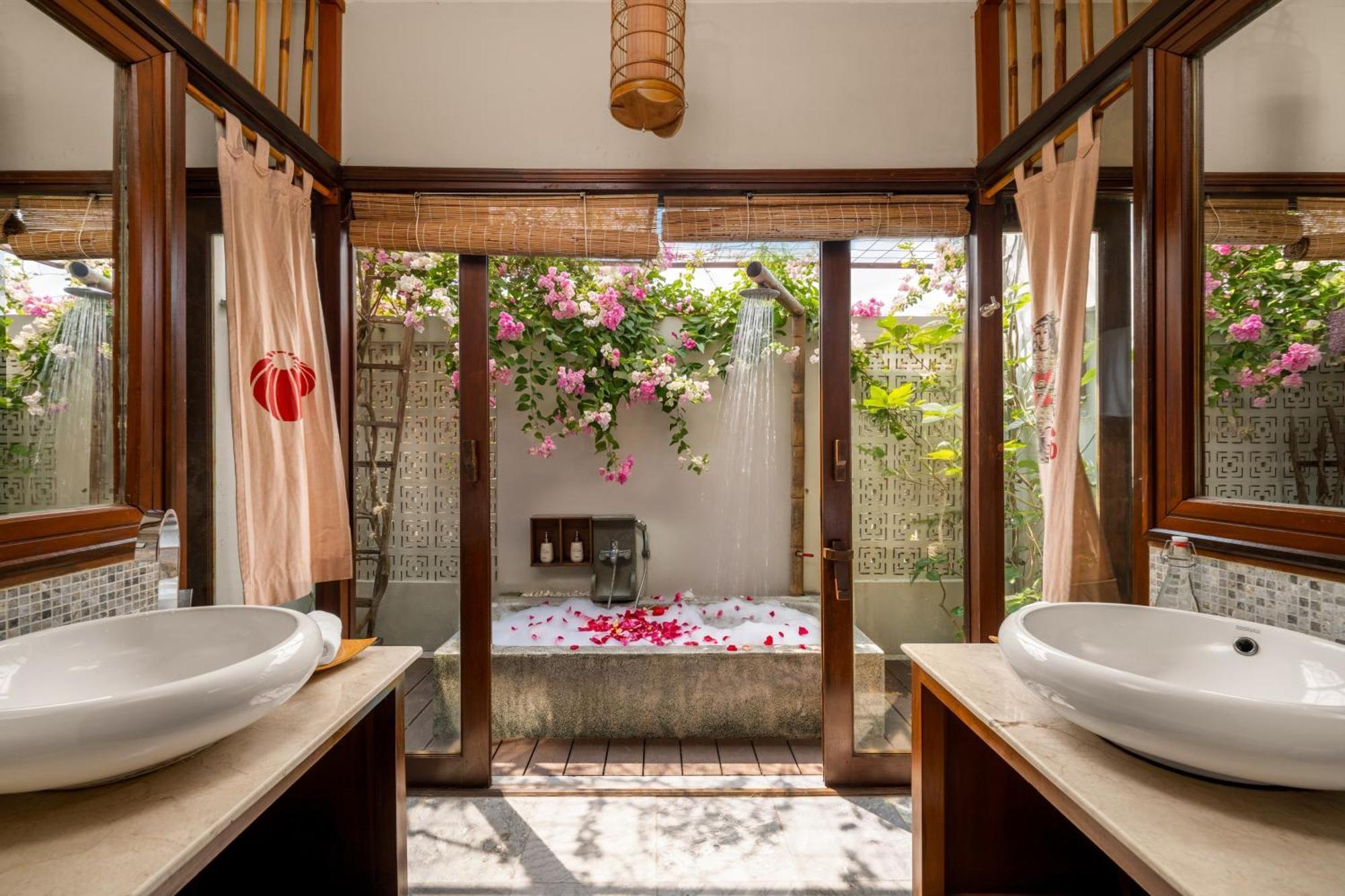 Garden view Double room