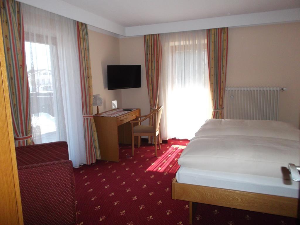 Standard Doppelzimmer mit Balkon