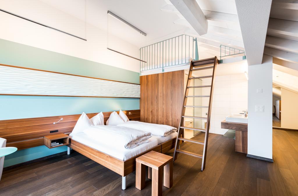 Junior Suite with Lake View