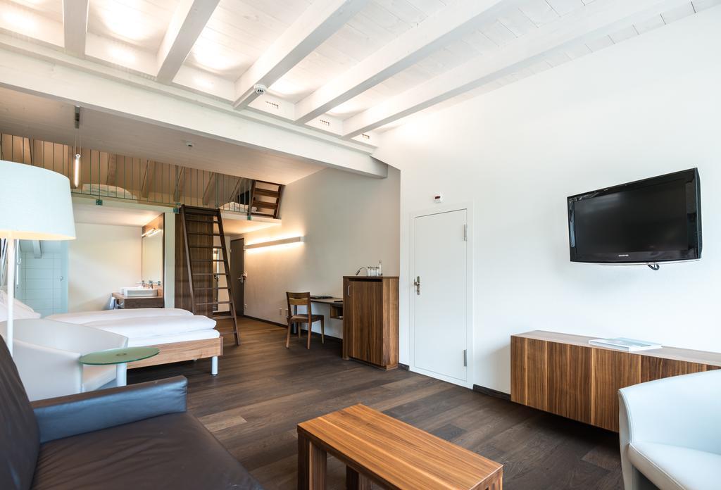 Family Suite with Lake View and Village View