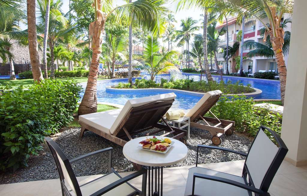 Suite Junior Majestic con acceso directo a la piscina y WiFi gratuita
