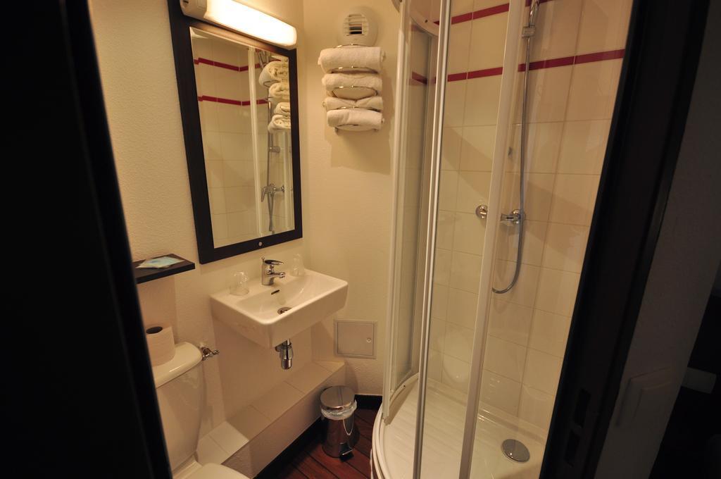 Twin Room,1215361972:JPEG