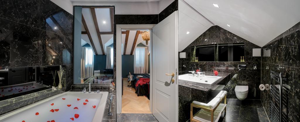 Suite del Ático con bañera de hidromasaje