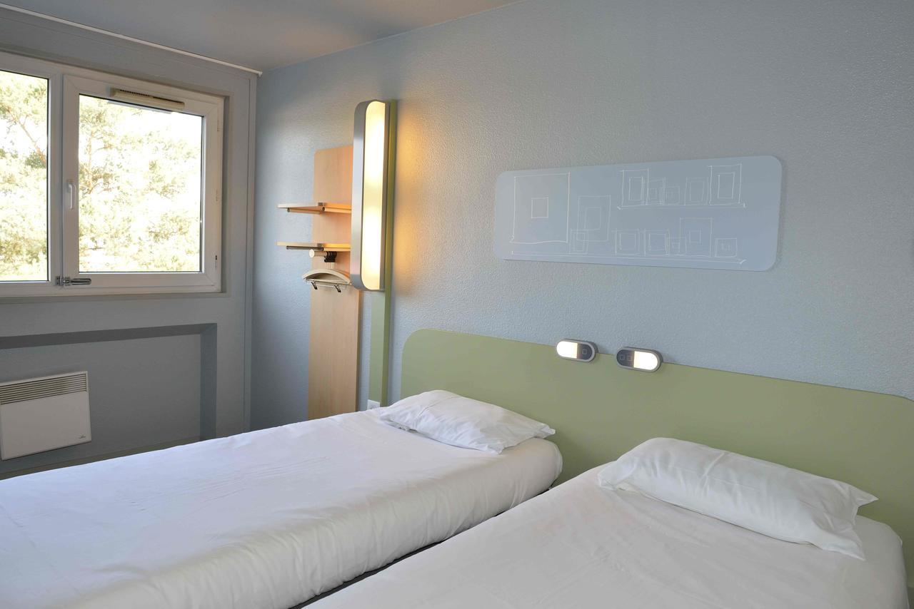 Twin Room,507365028:JPEG