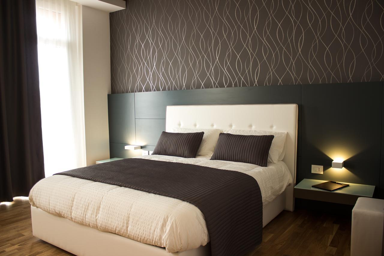 Camera Matrimoniale Superior con Balcone