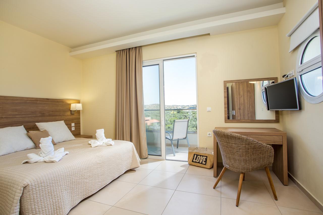 Premium Double or Twin Room,666265845:JPEG