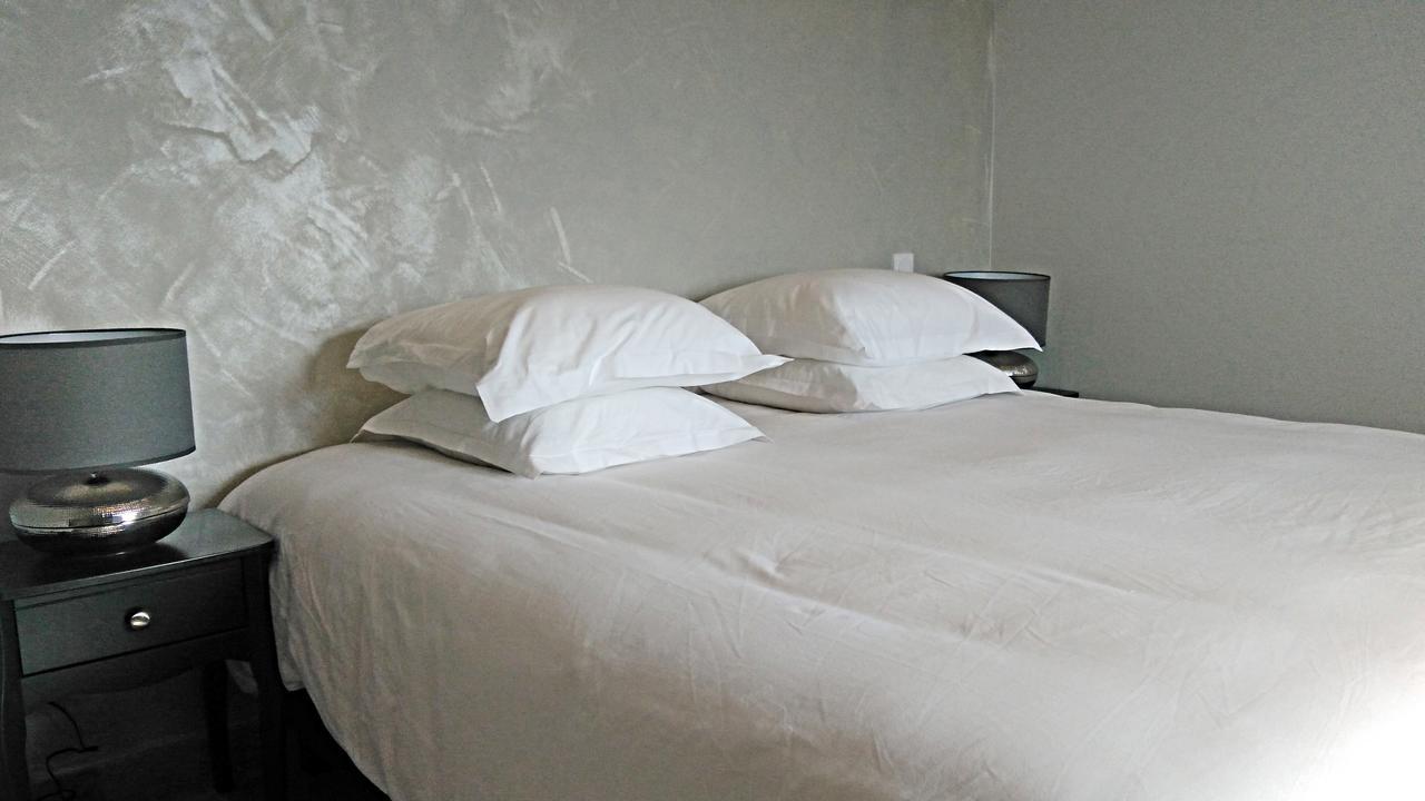 Standard Double Suite,666809856:JPEG