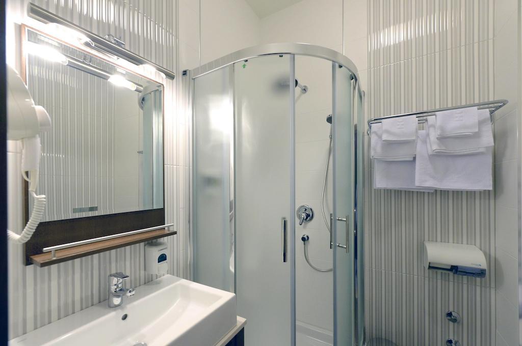 Standard Twin Room,446821092:JPEG