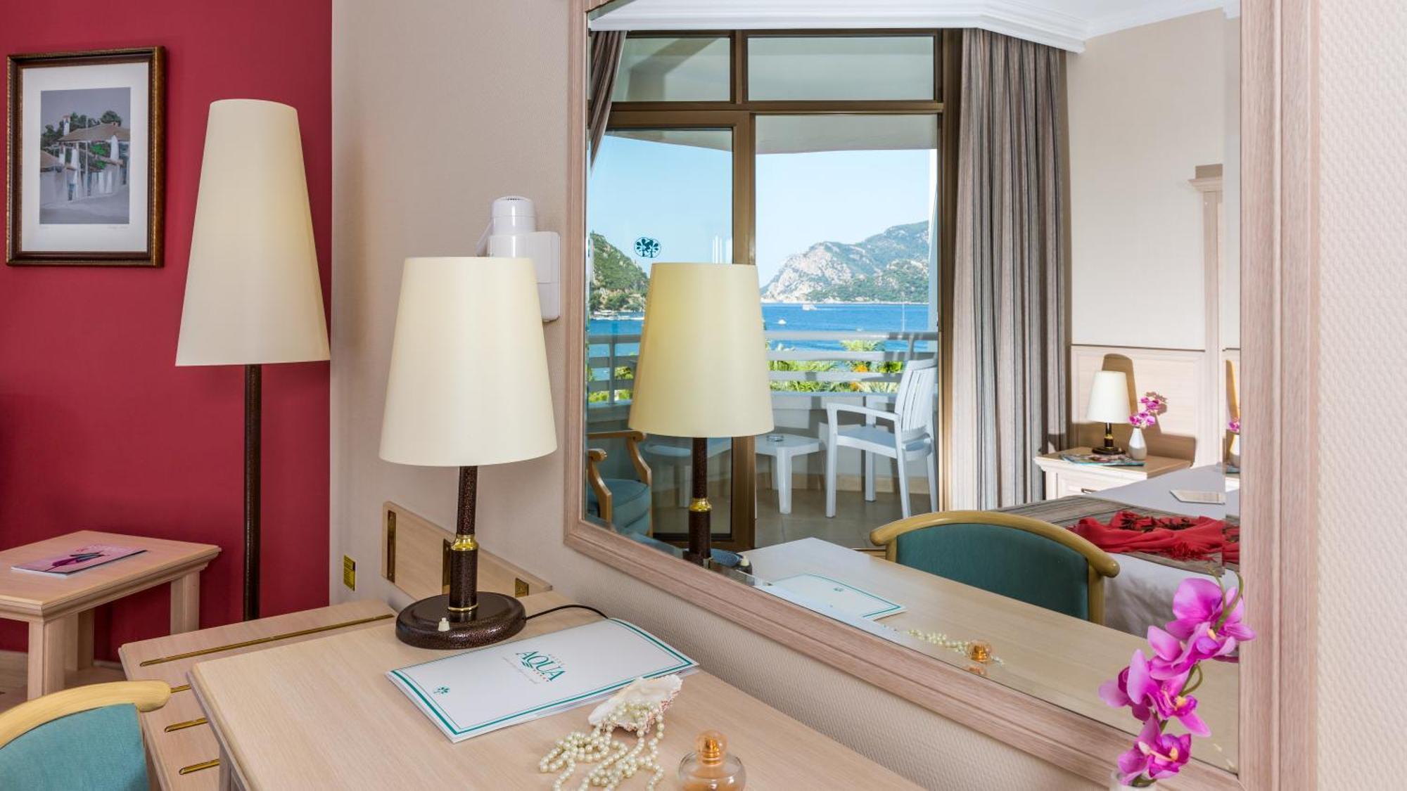 Habitación Doble Estándar con vistas parciales al mar - 1 o 2 camas