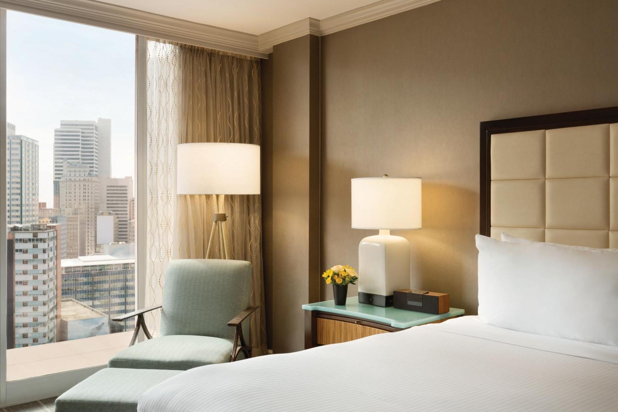 Fairmont Gold King Room City View,1706827689:JPEG