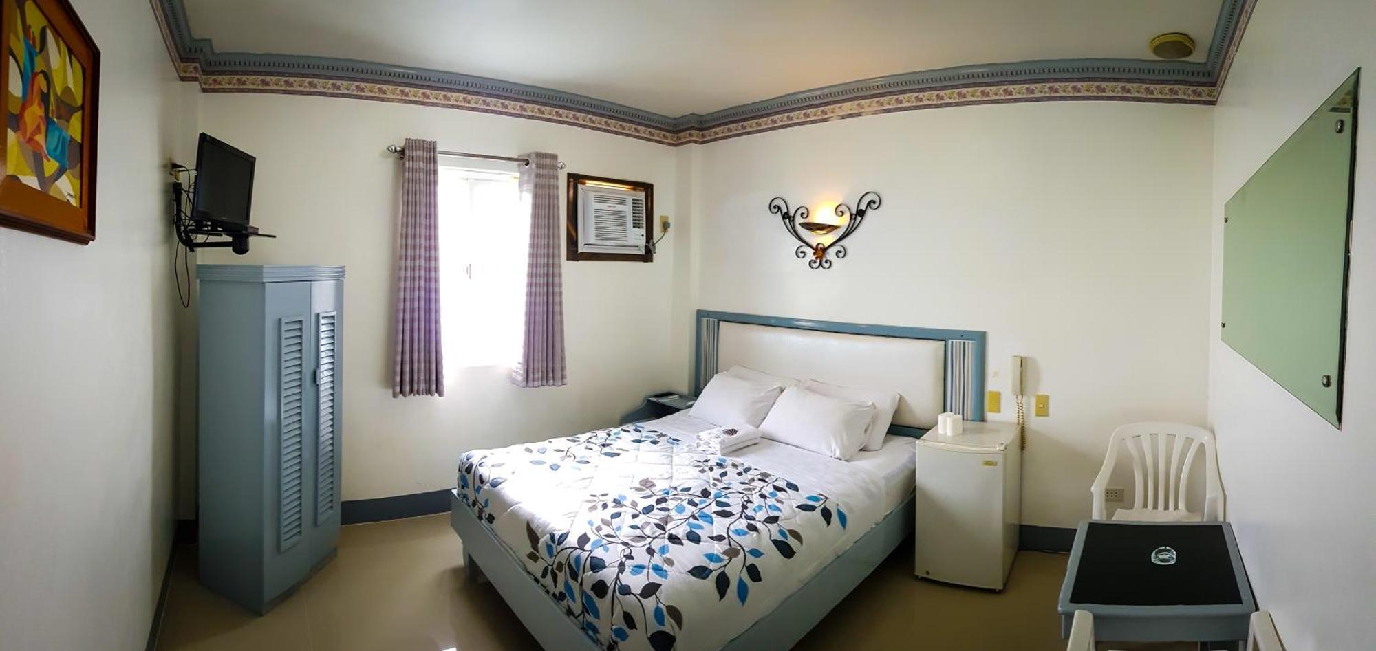 Standard Queen Room,812230119:JPEG