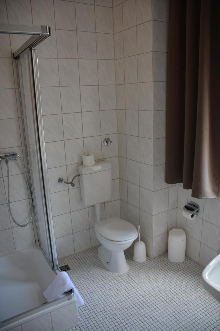 Economy Single Room with Shared Bathroom