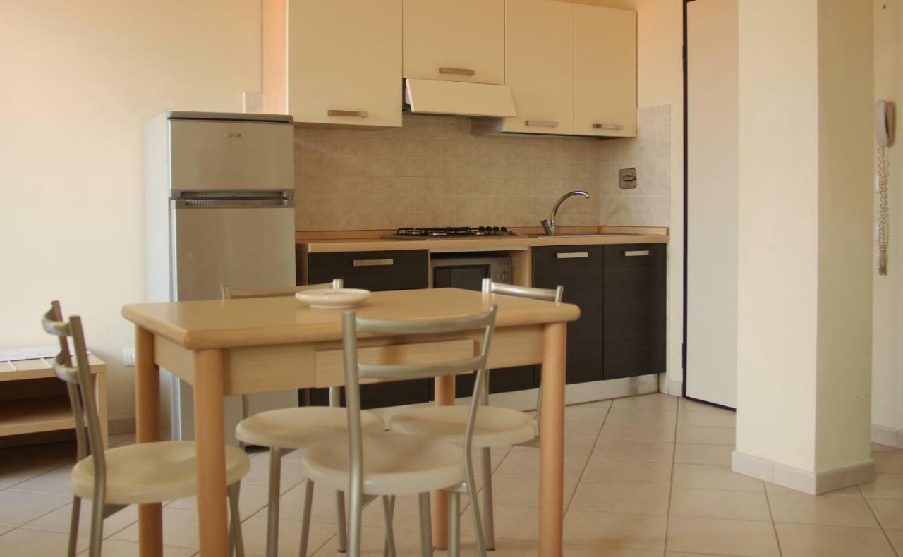 Studio (2 Adults)