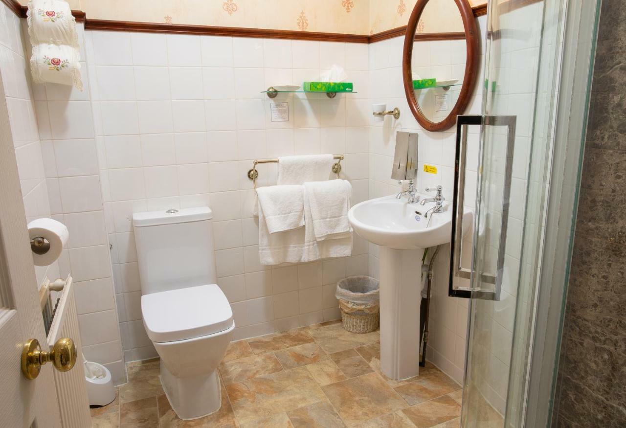 Triple Room with Shower