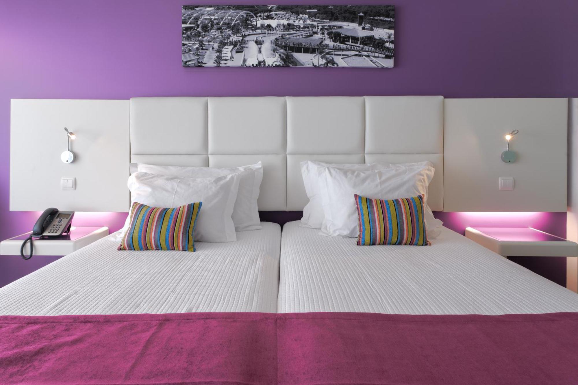 Twin Room (2 Adults)