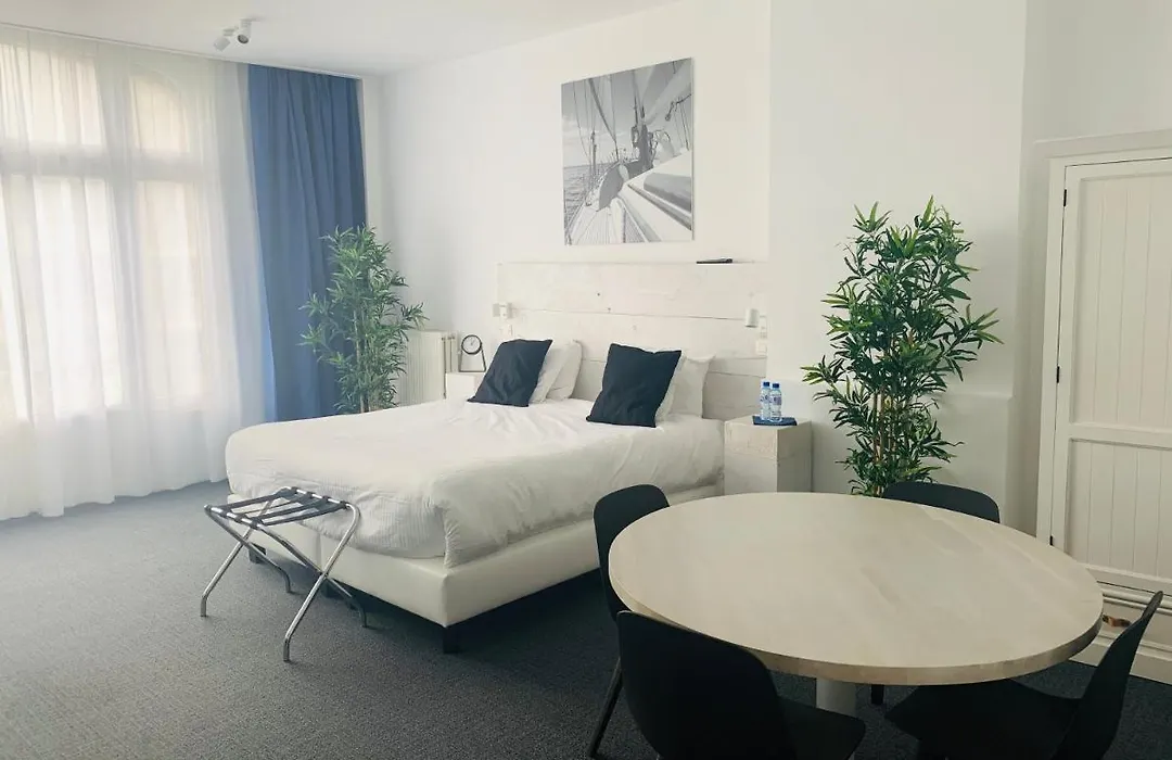 Avenue Beach Hotel-1