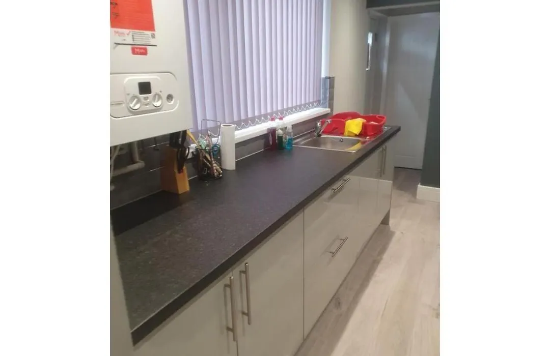 Townhouse @ 11 Nicholls Street Stoke-1